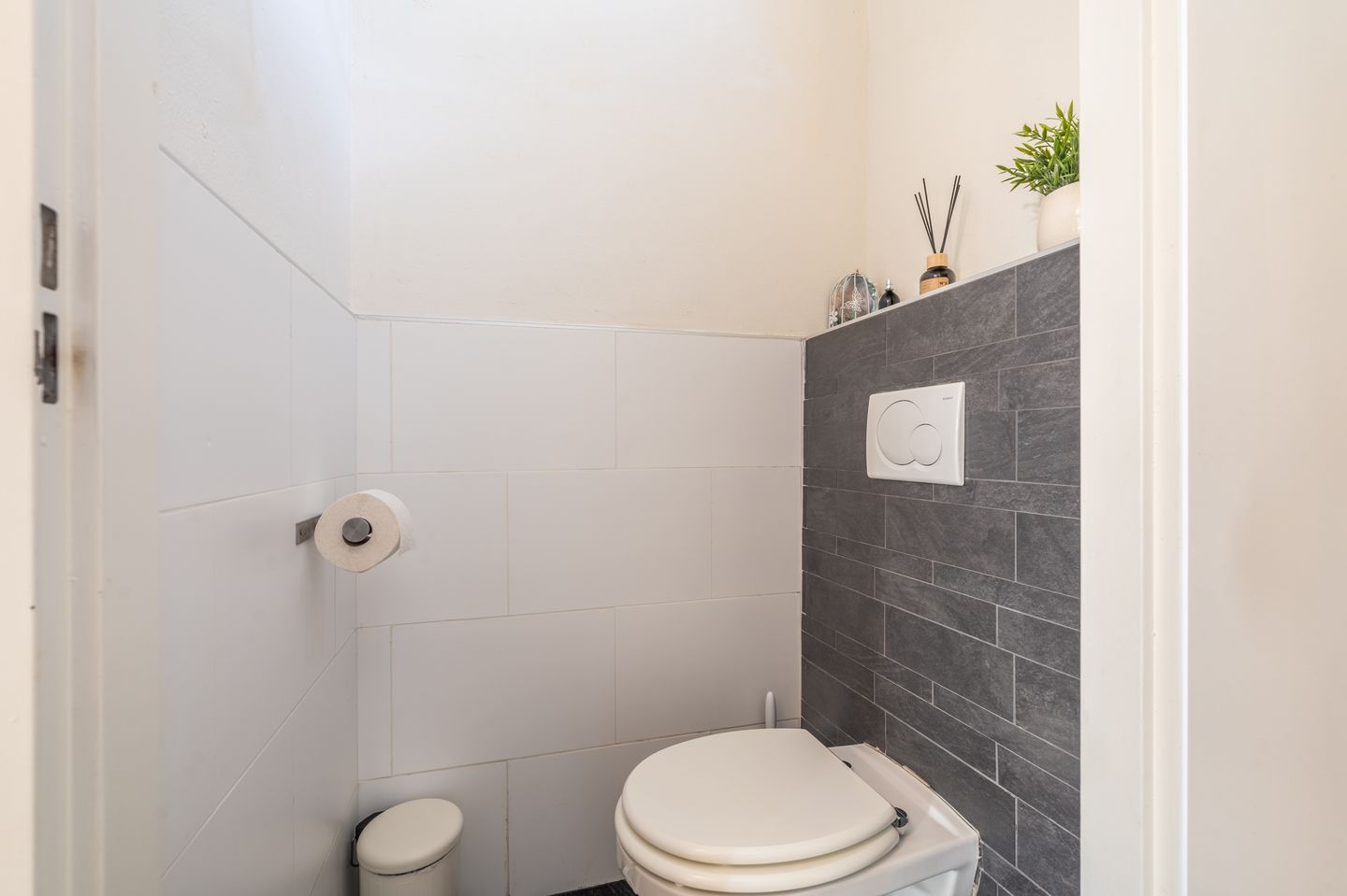 Photo 25 of Komeet 42