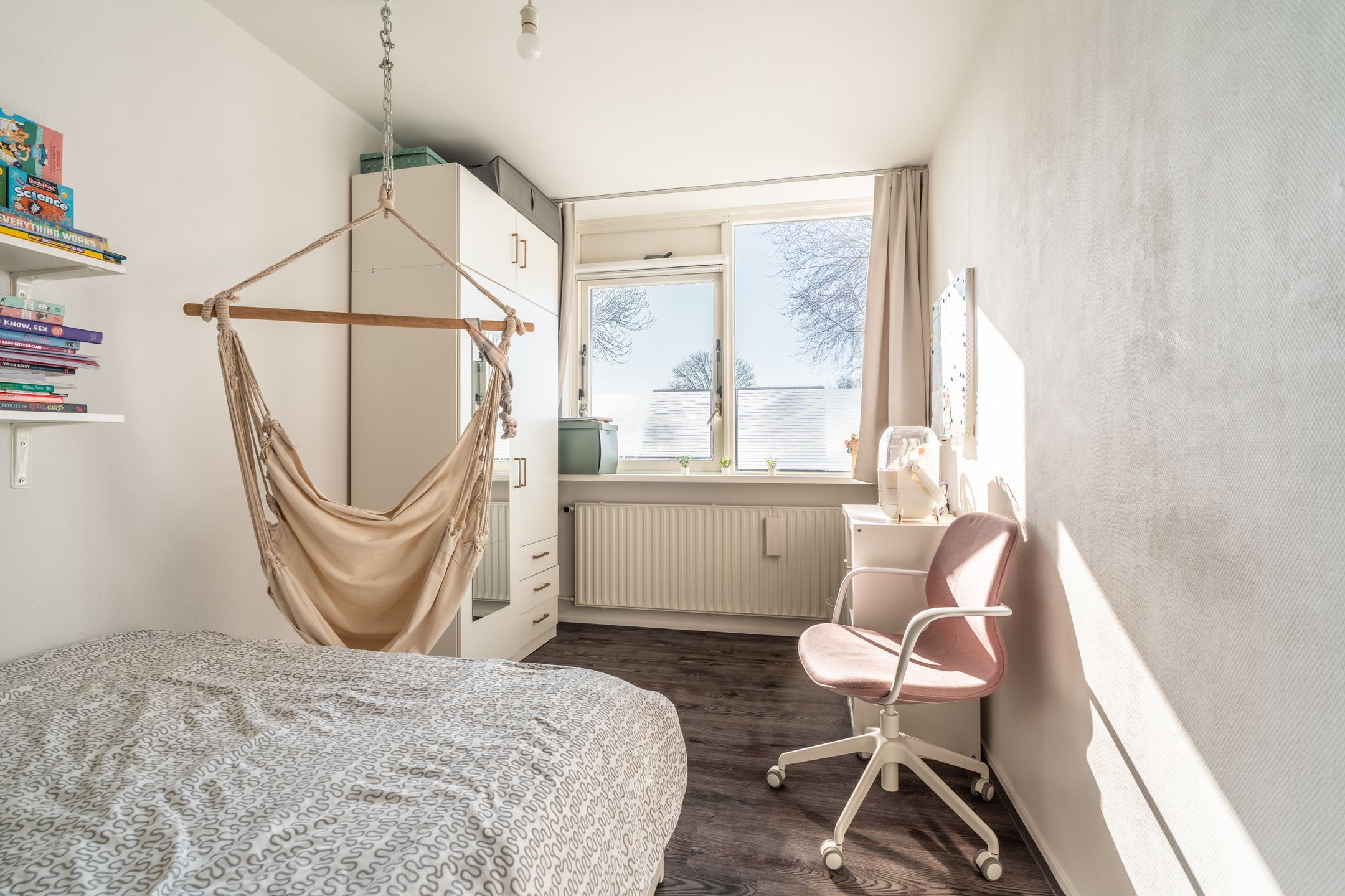 Photo 36 of Komeet 42