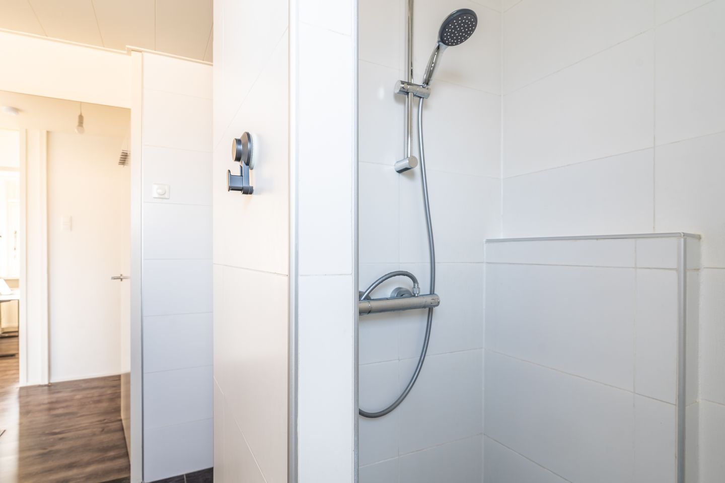 Photo 40 of Komeet 42