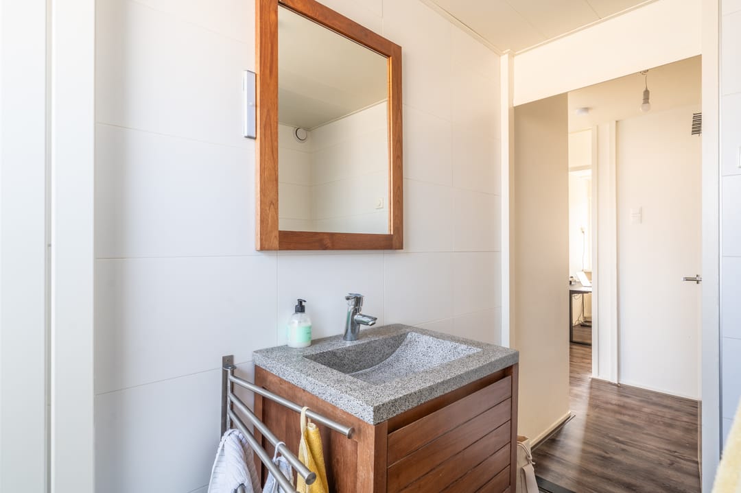 Photo 41 of Komeet 42