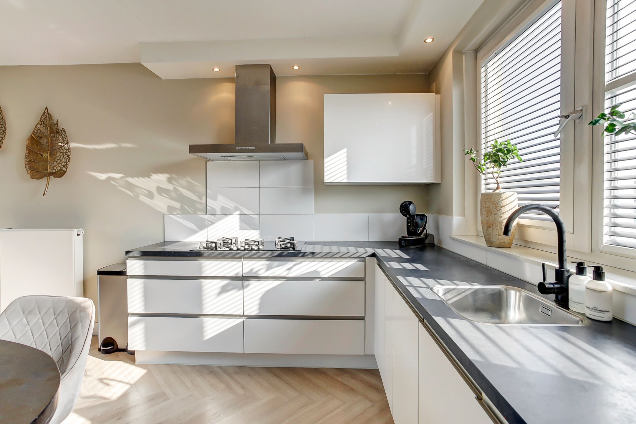 Photo 15 of Baksteen 9