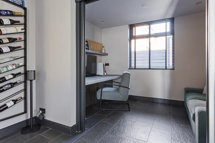 Photo 11 of Merefeltstraat 6