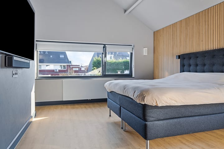 Photo 30 of Merefeltstraat 6