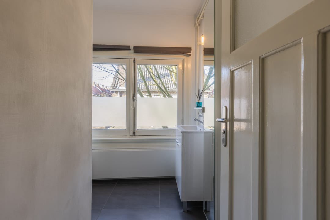 Foto 16 van Agnietenstraat 105