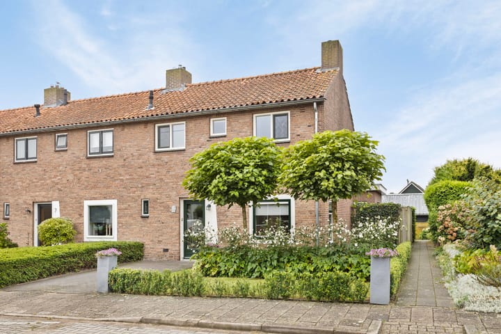 Foto 24 van Meidoornstraat 9