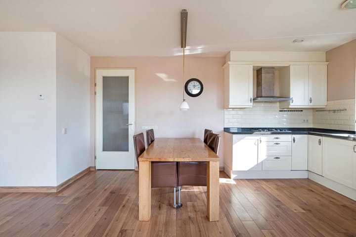 Photo 15 of Weemstraat 7