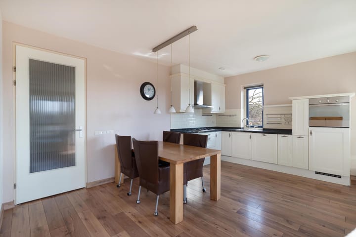 Photo 17 of Weemstraat 7