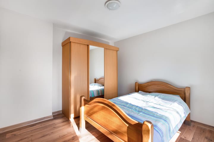 Photo 22 of Weemstraat 7