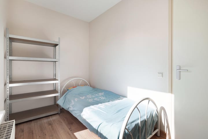 Photo 28 of Weemstraat 7