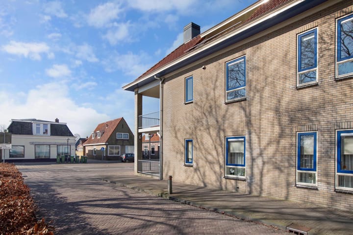 Photo 39 of Weemstraat 7