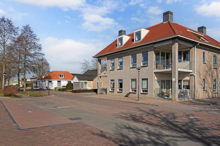 Photo 41 of Weemstraat 7