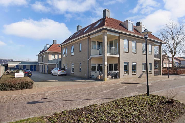 Photo 46 of Weemstraat 7