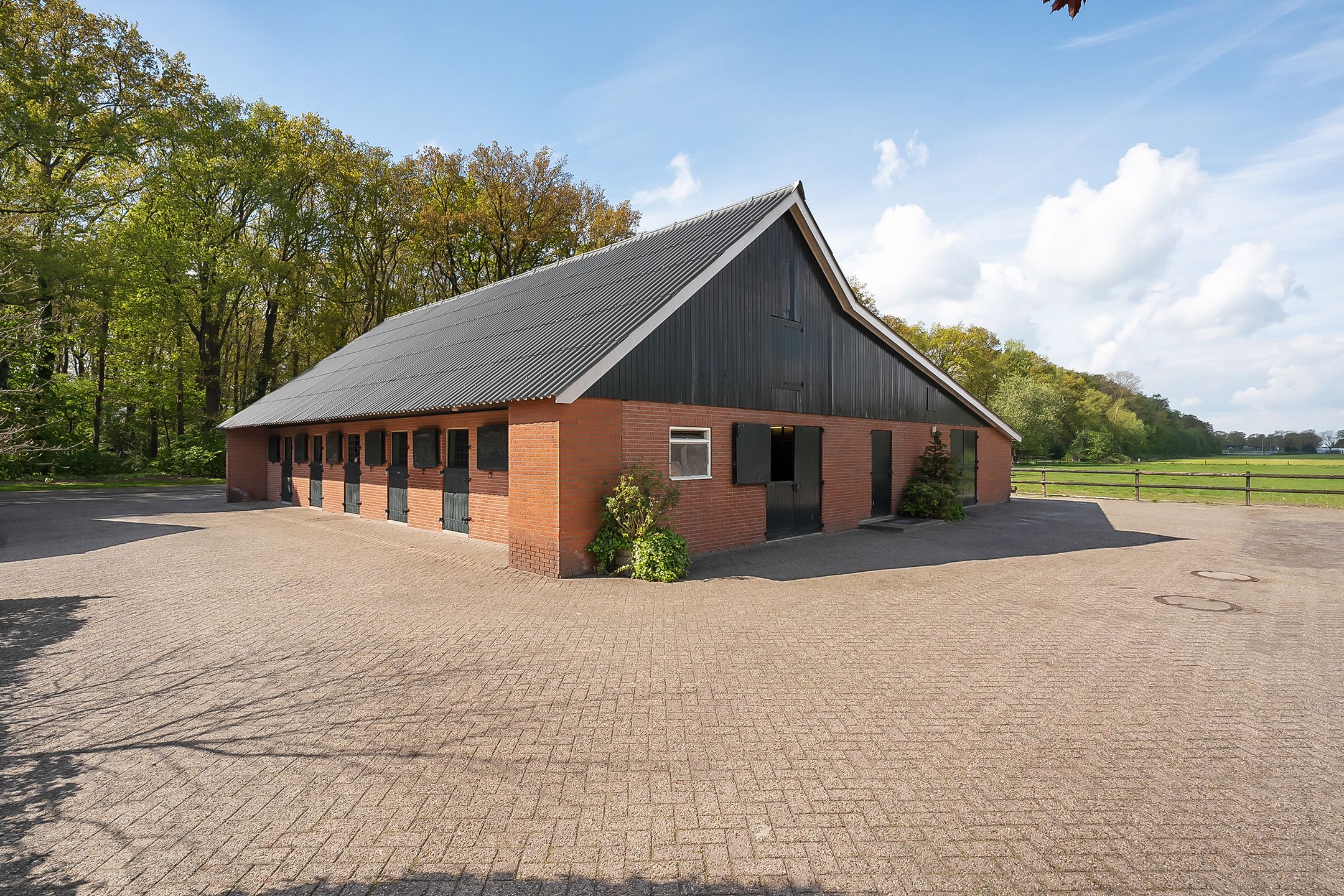 Photo 99 of Zwembadlaantje 1