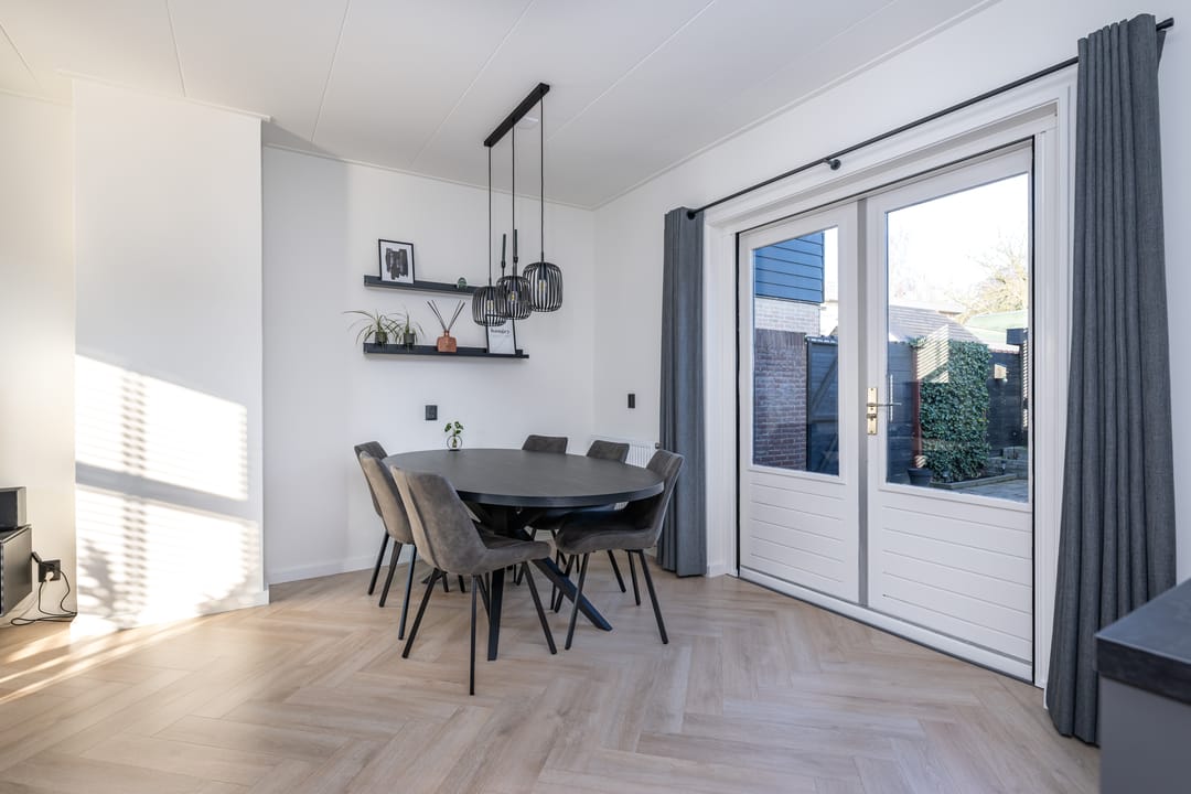 Foto 8 van Juliana van Stolberglaan 12