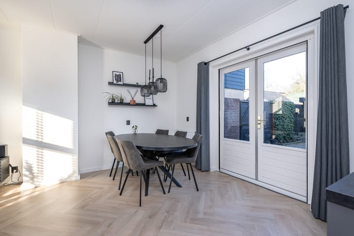 Foto 8 van Juliana van Stolberglaan 12