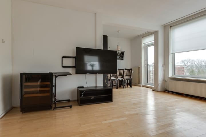 Foto 10 van Monseigneur van Steelaan 150