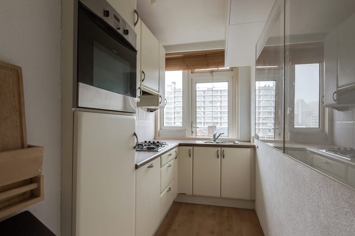 Foto 13 van Monseigneur van Steelaan 150