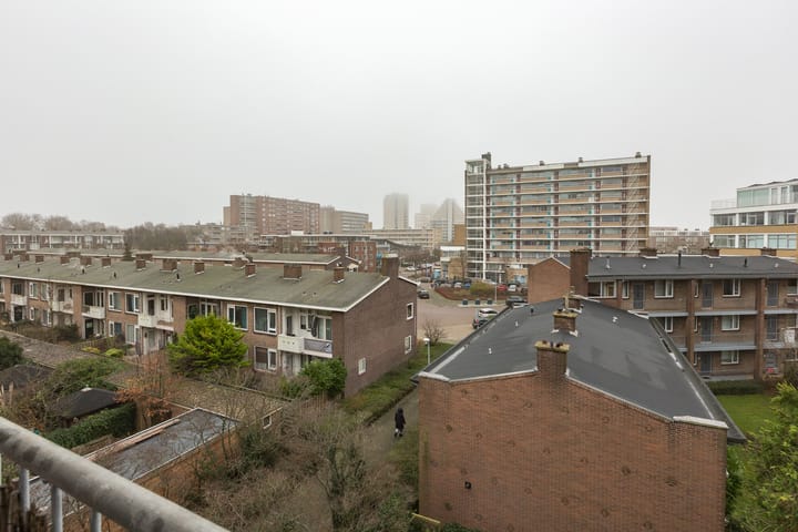 Foto 24 van Monseigneur van Steelaan 150