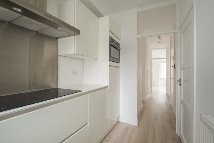 Foto 10 van Waalstraat 24-2