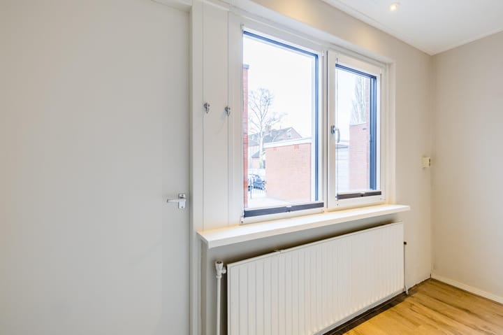 Foto 38 van Ds. Sannesstraat 76