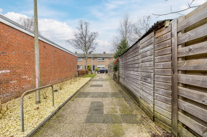 Foto 53 van Ds. Sannesstraat 76