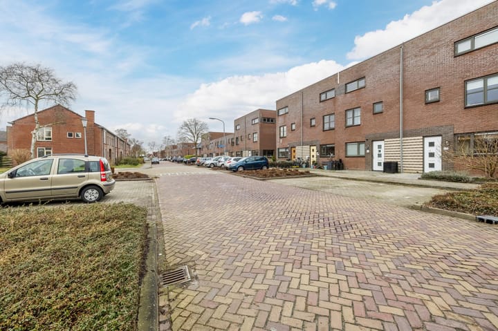 Foto 56 van Ds. Sannesstraat 76