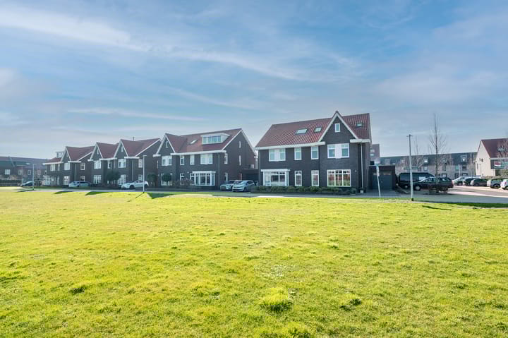 Foto 2 van Van Leeuwenpad 17