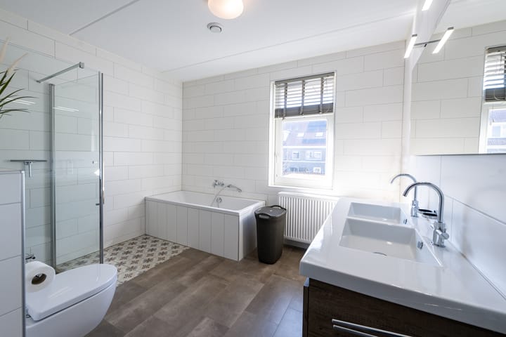 Foto 23 van Van Leeuwenpad 17