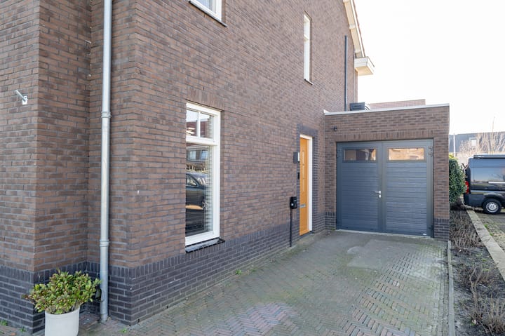 Foto 45 van Van Leeuwenpad 17