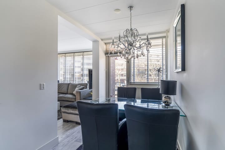 Photo 7 of Nieuwendamlaan 308