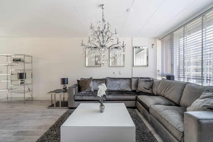 Photo 10 of Nieuwendamlaan 308