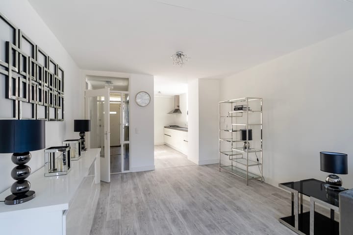 Photo 11 of Nieuwendamlaan 308