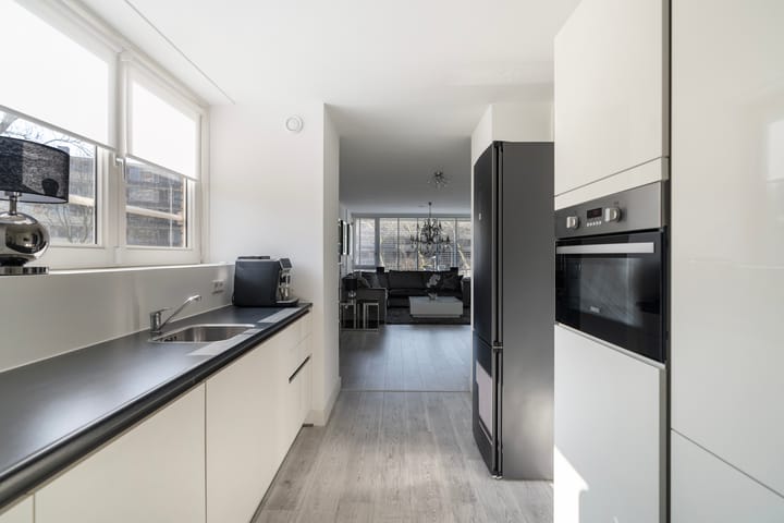 Photo 13 of Nieuwendamlaan 308