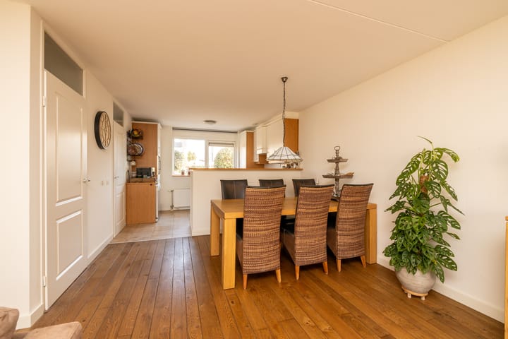 Foto 15 van Van Doornicksingel 84