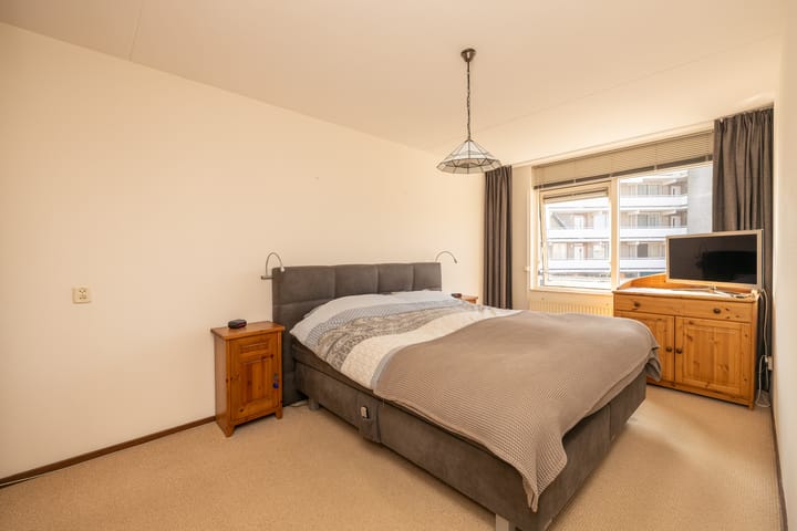 Foto 24 van Van Doornicksingel 84