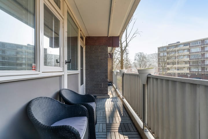 Photo 28 of Nieuwendamlaan 308