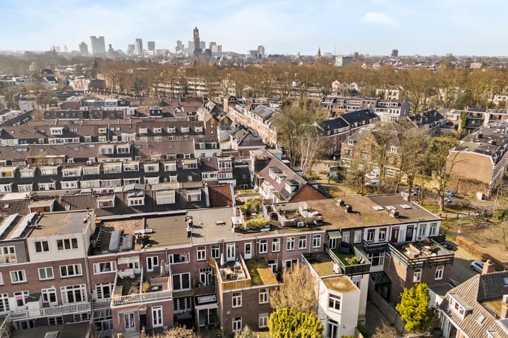 Foto 31 van Van Alphenstraat 28-A