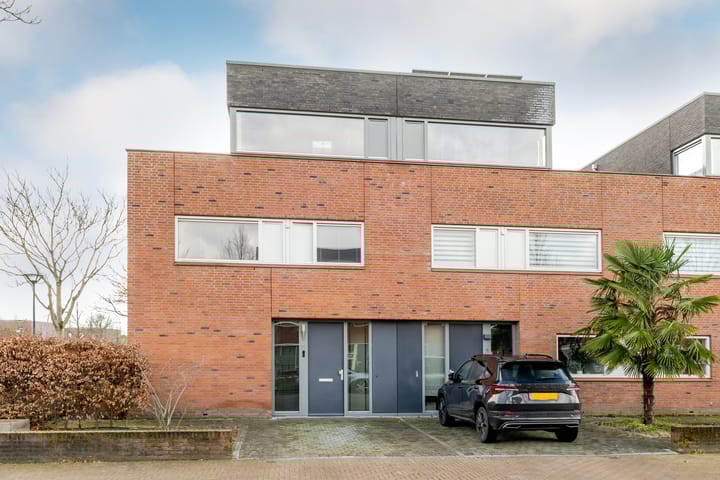 Foto 38 van Guda van Rennenbergstraat 1