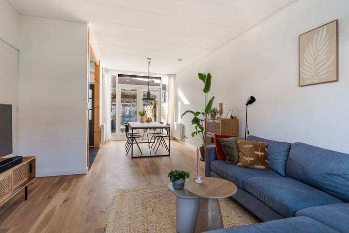 Photo 9 of Bijenhofstraat 38