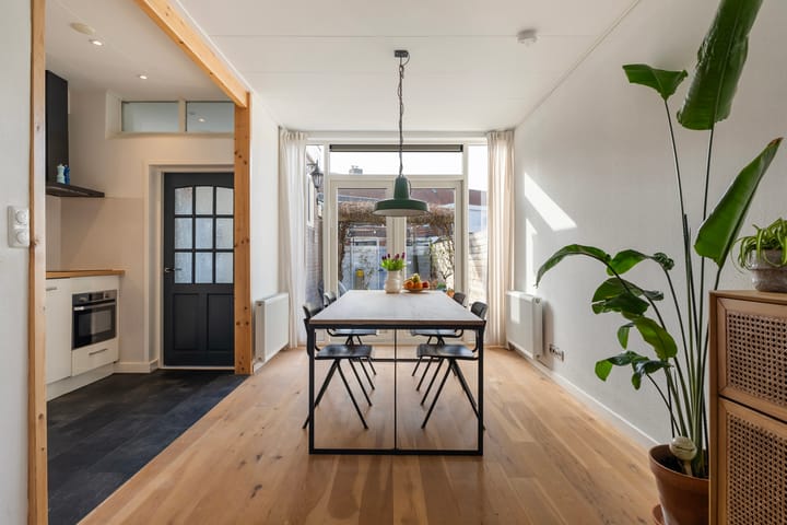 Photo 10 of Bijenhofstraat 38