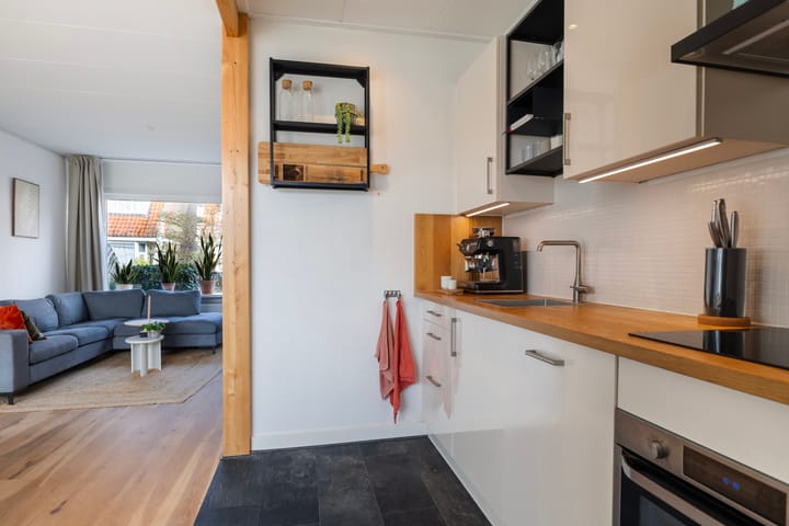 Photo 13 of Bijenhofstraat 38