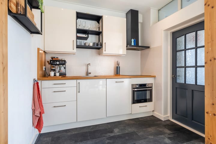 Photo 16 of Bijenhofstraat 38