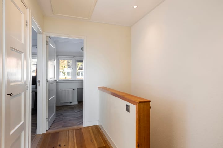 Photo 33 of Bijenhofstraat 38