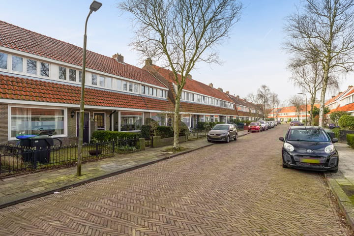 Photo 43 of Bijenhofstraat 38