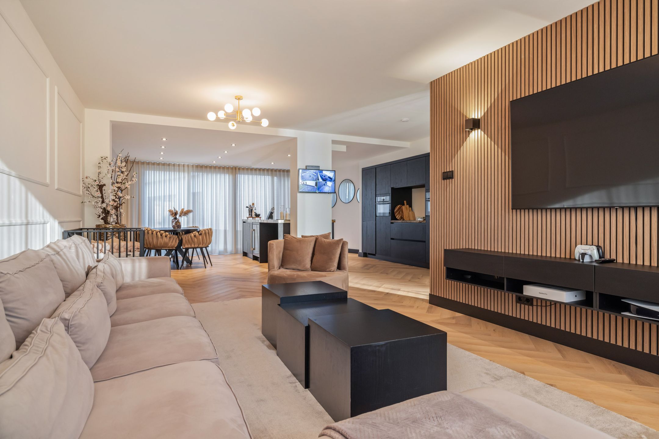 Photo 9 of Burgemeester Uijenstraat 39