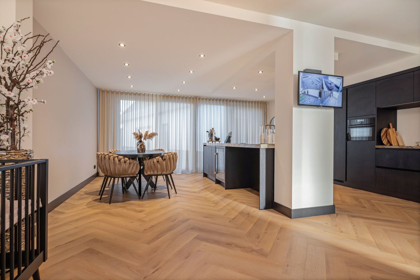 Photo 10 of Burgemeester Uijenstraat 39