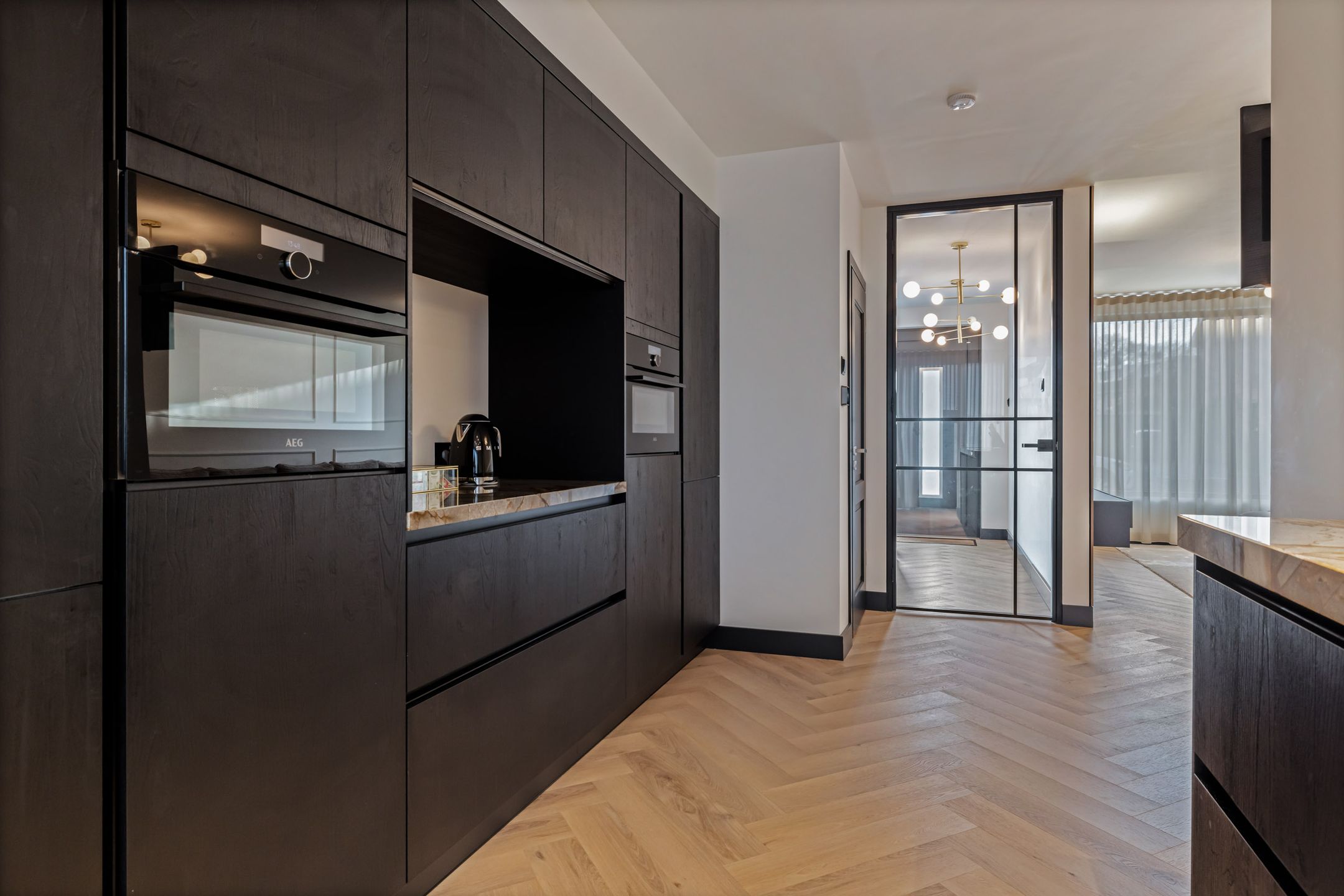 Photo 21 of Burgemeester Uijenstraat 39