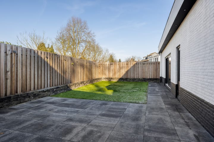 Foto 38 van Burgemeester Uijenstraat 39