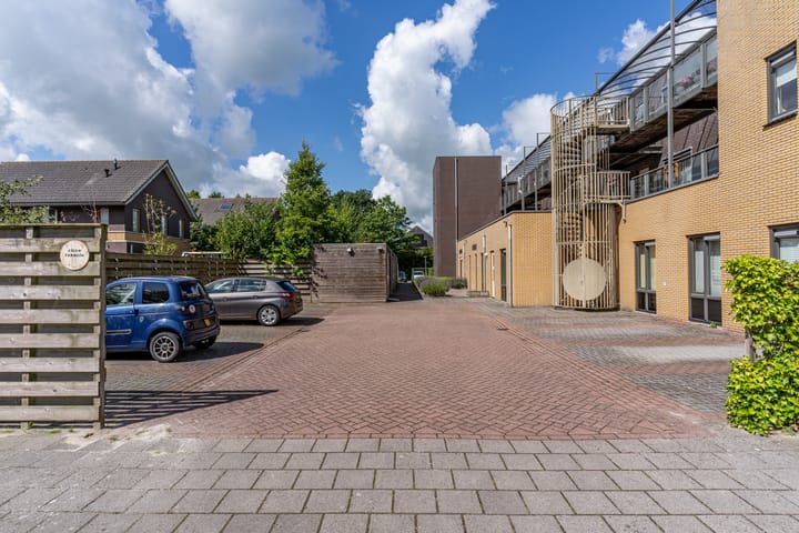 Photo 4 of Burgemeester Selhorststraat 8-D