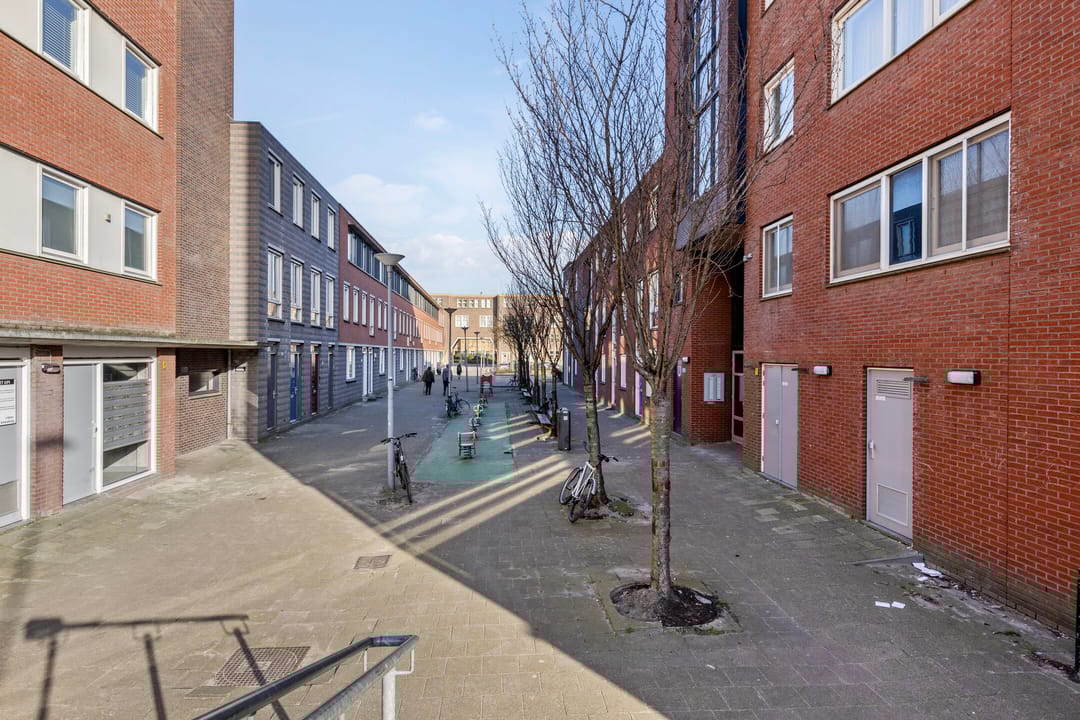 Foto 23 van Piet Paaltjensplein 71